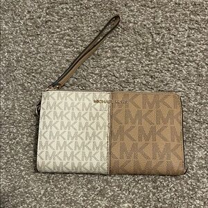 Brand new with tags, Michael Kors billfold